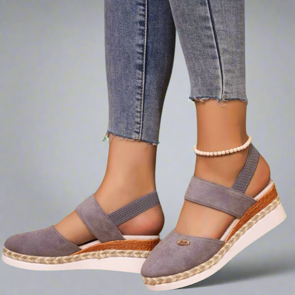 Gitta | Didelių Dydžių Wedge Sandalai – Patogūs ir Universalūs
