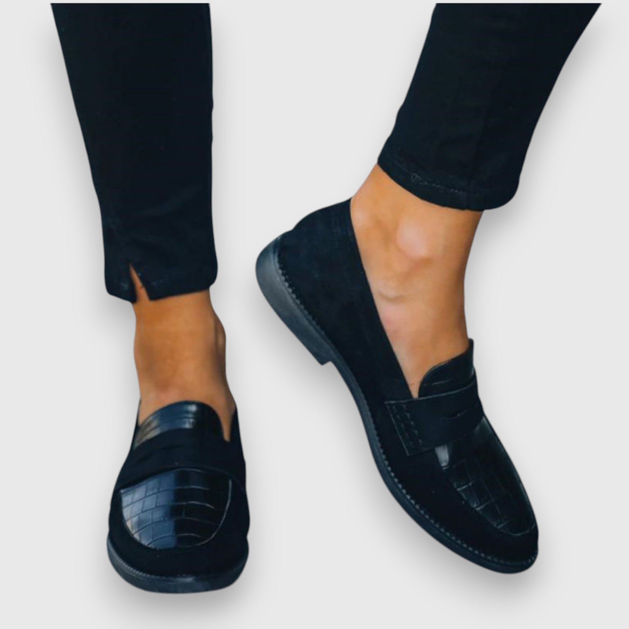 Liny | Patogūs Mocasines