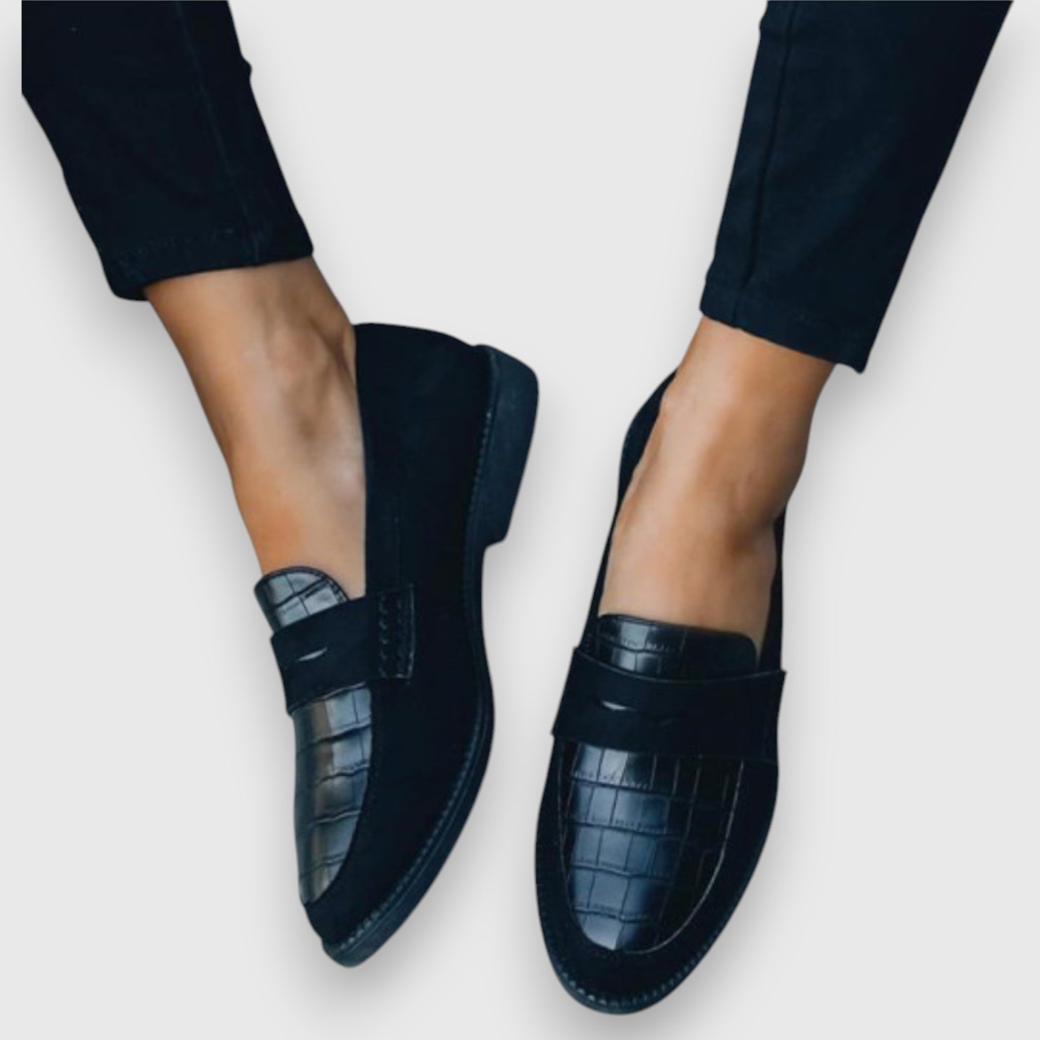 Liny | Patogūs Mocasines